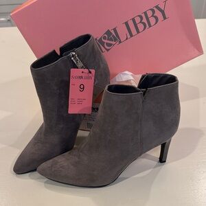 Sam & Libby Audrey Ankle Boots in smoke
